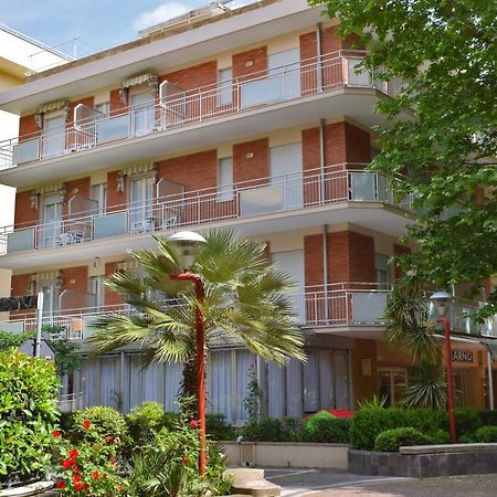 Hotel Arno Мисано Адриатико Екстериор снимка