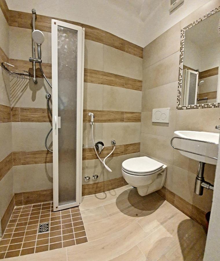 Hotel Arno Мисано Адриатико Екстериор снимка