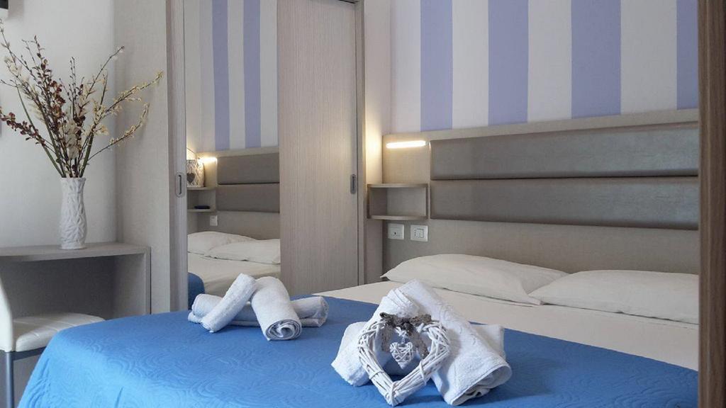 Hotel Arno Мисано Адриатико Екстериор снимка