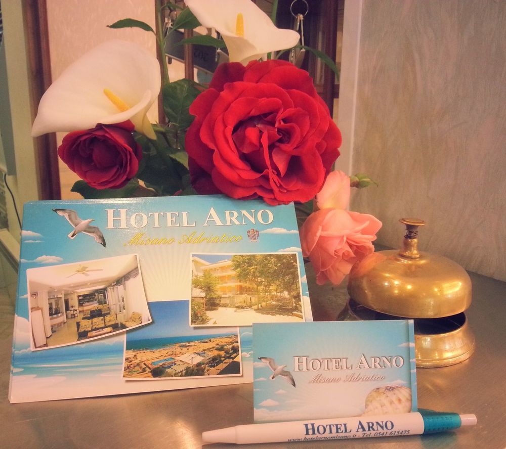 Hotel Arno Мисано Адриатико Екстериор снимка