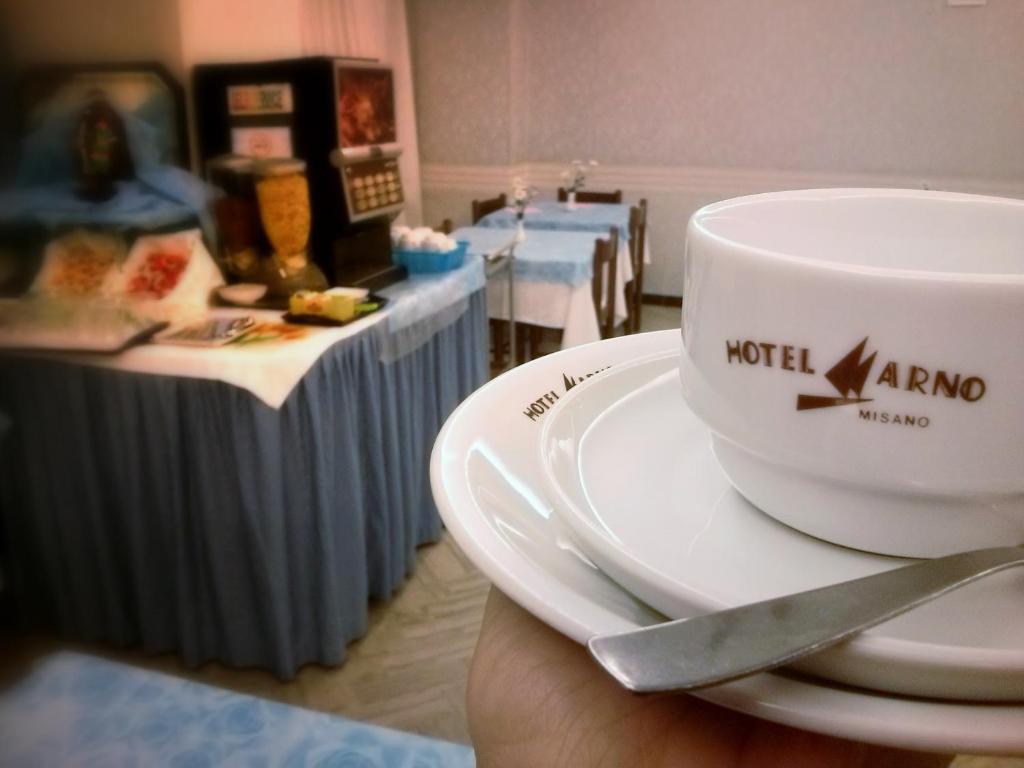 Hotel Arno Мисано Адриатико Екстериор снимка