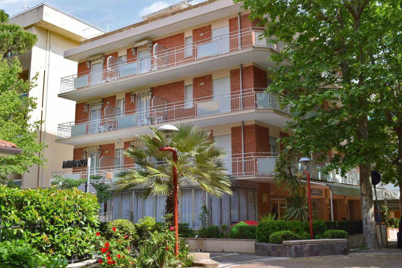 Hotel Arno Мисано Адриатико Екстериор снимка
