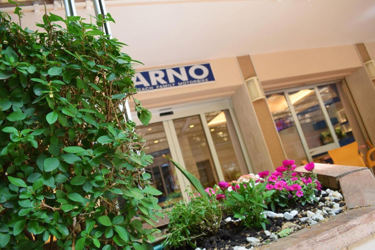 Hotel Arno Мисано Адриатико Екстериор снимка