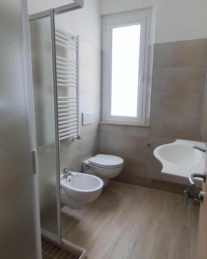 Hotel Arno Мисано Адриатико Екстериор снимка